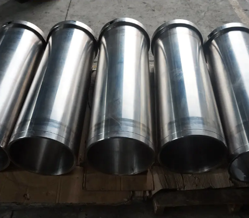 Din ce materiale metalice sunt fabricate în principal piesele turnate rezistente la uzură?